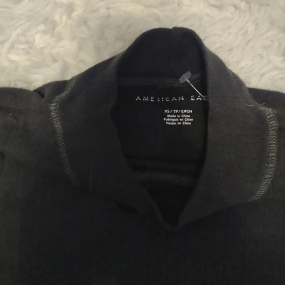 Long sleeve mock neck - Picture 2 of 4